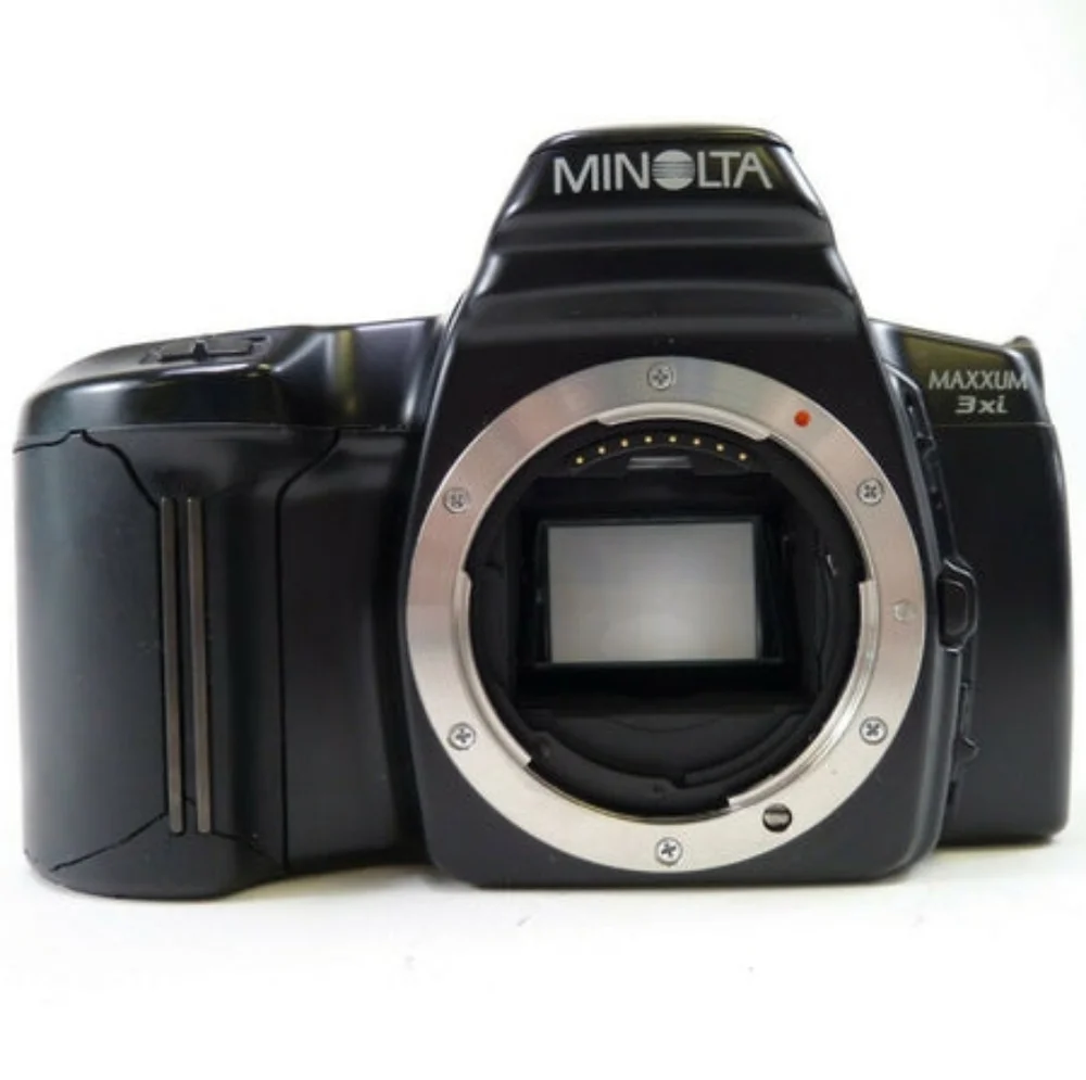 Minolta 3xi w/ Minolta 35-80mm Power Zoom lens